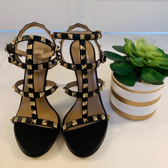 Valentino Garavani Shoes - 🌿Valentino rockstud slingback heels size 36🌿